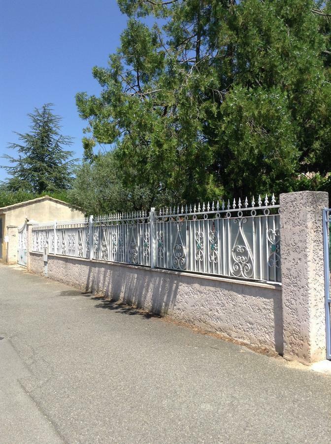 Villa Hortensia Carpentras Exterior photo